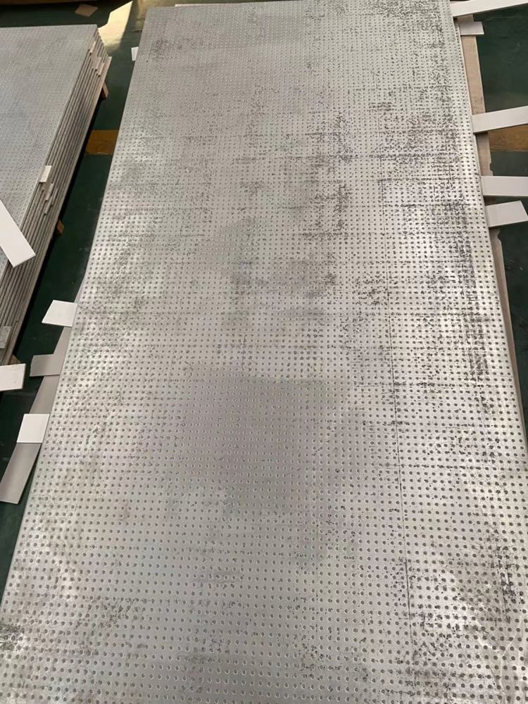 9.5mm厚纖維水泥復合鋼板防爆墻施工技術與泄爆墻、防爆門窗應用案例解析